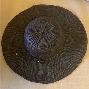Beach Hat by L’Space